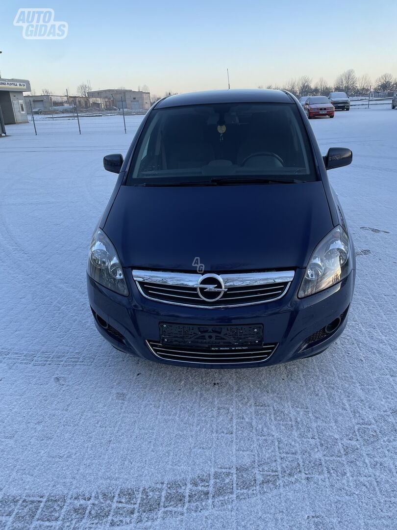 Opel Zafira 2011 y Van