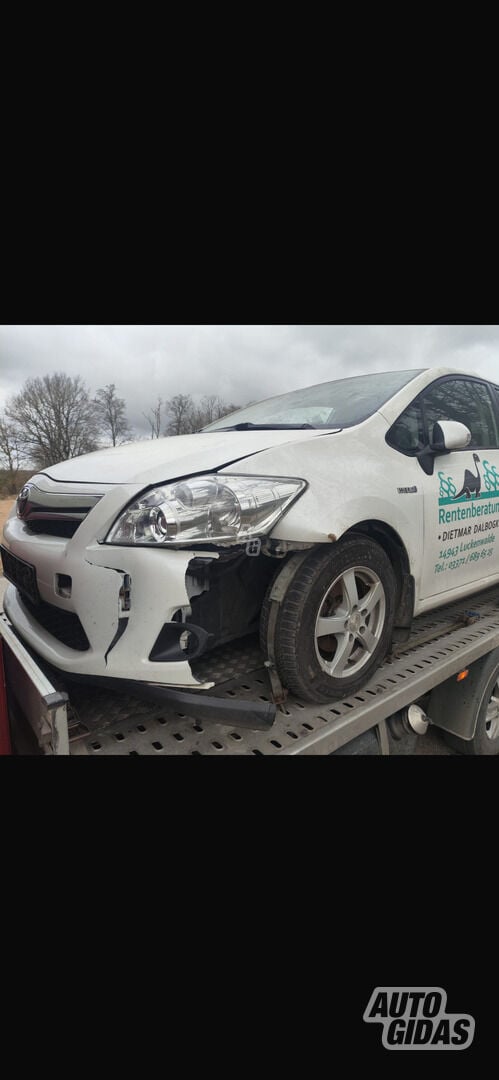 Toyota Auris 2012 y Hatchback