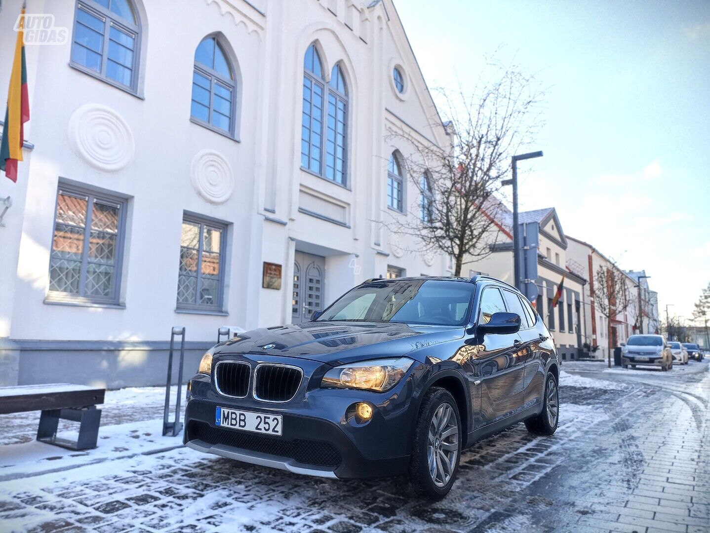 Bmw X1 2012 г Внедорожник / Кроссовер