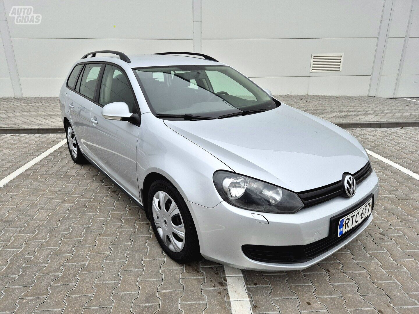 Volkswagen Golf 2011 г Универсал