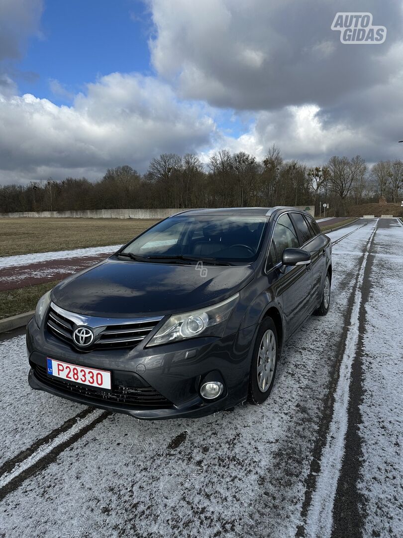 Toyota Avensis D-4D 2013 m