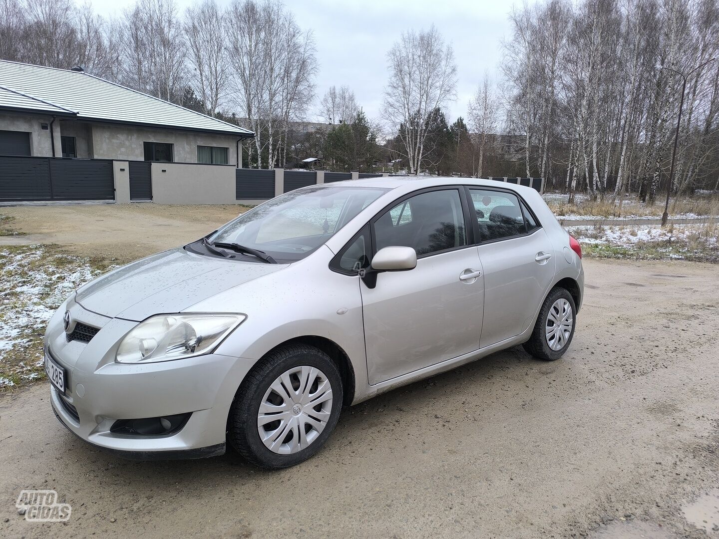 Toyota Auris 2008 y Hatchback