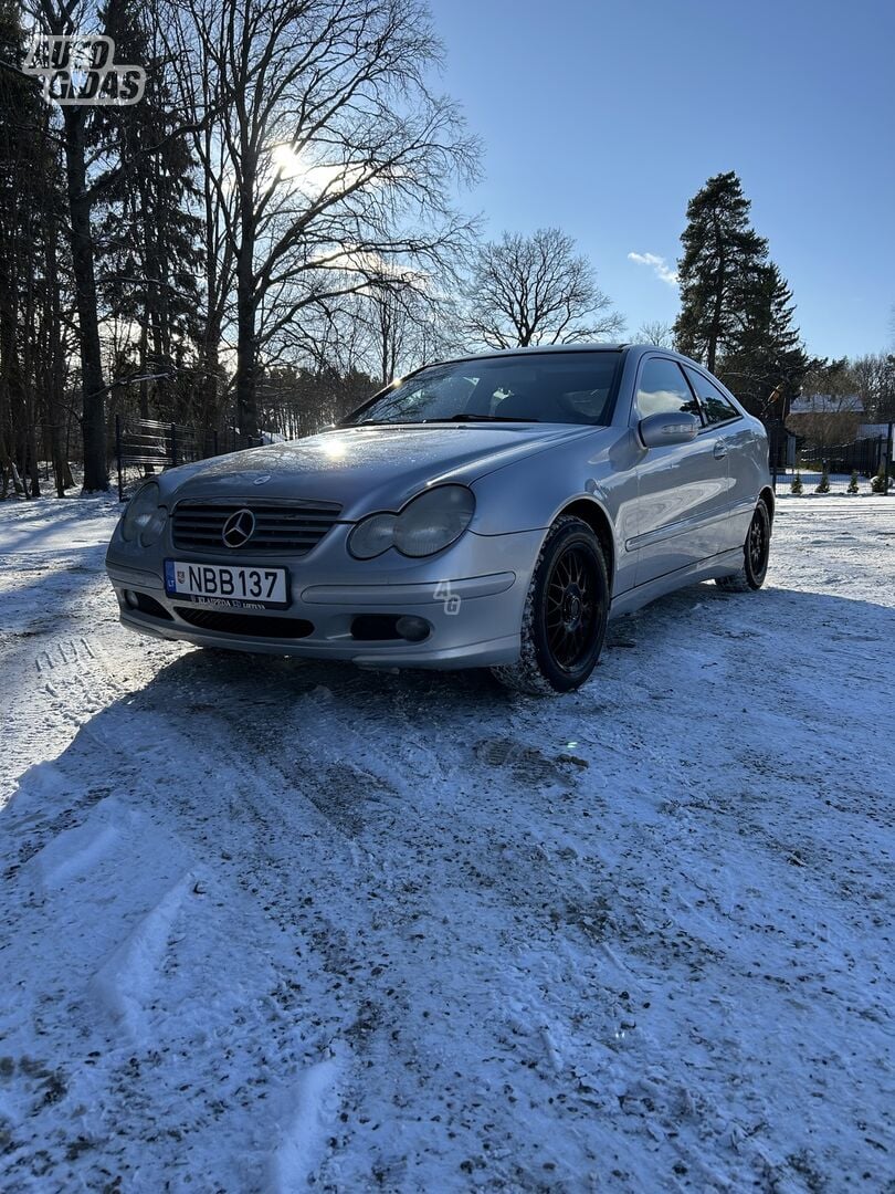 Mercedes-Benz C 220 2001 г Купе