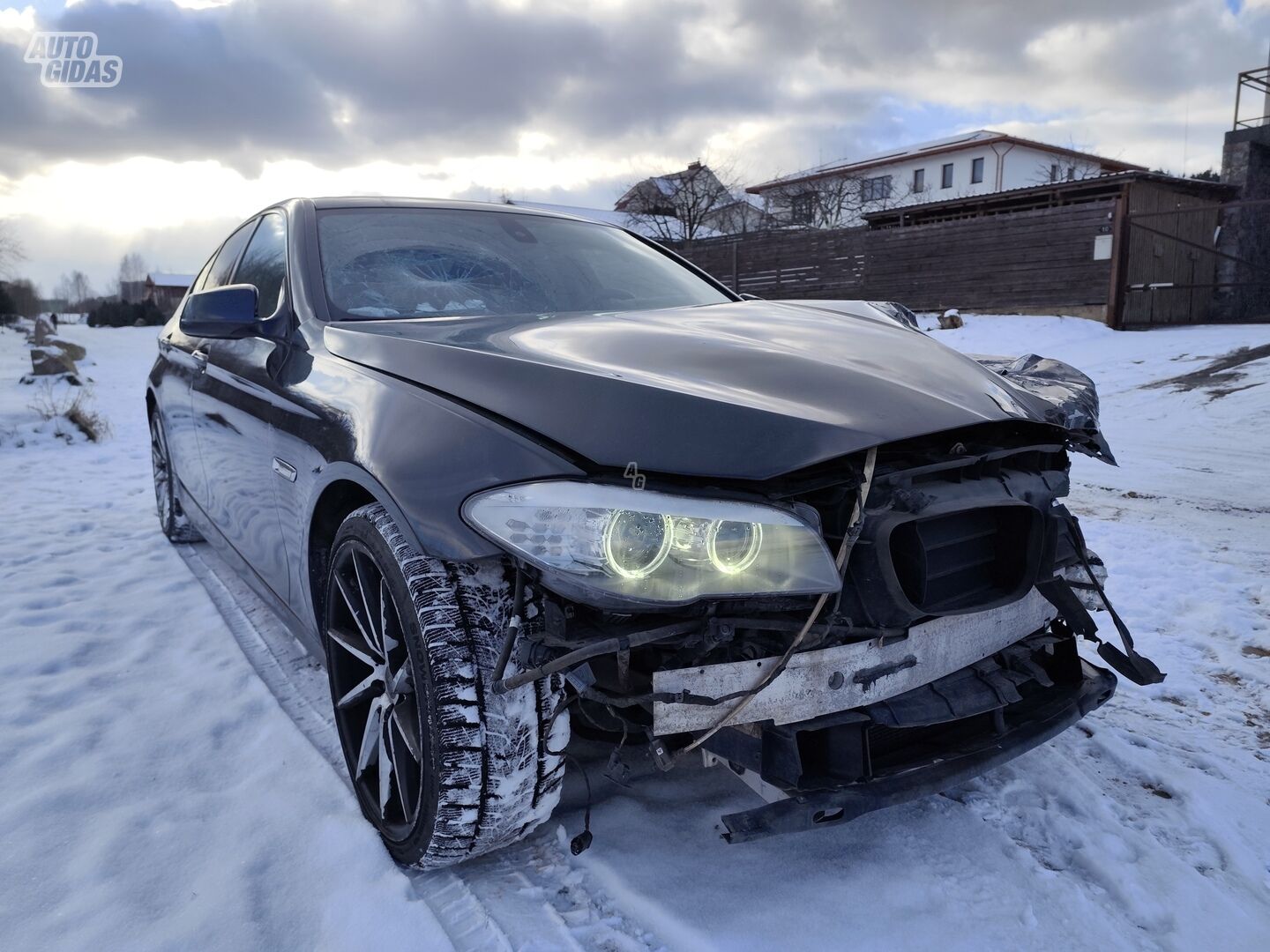 Bmw 525 2011 y Sedan