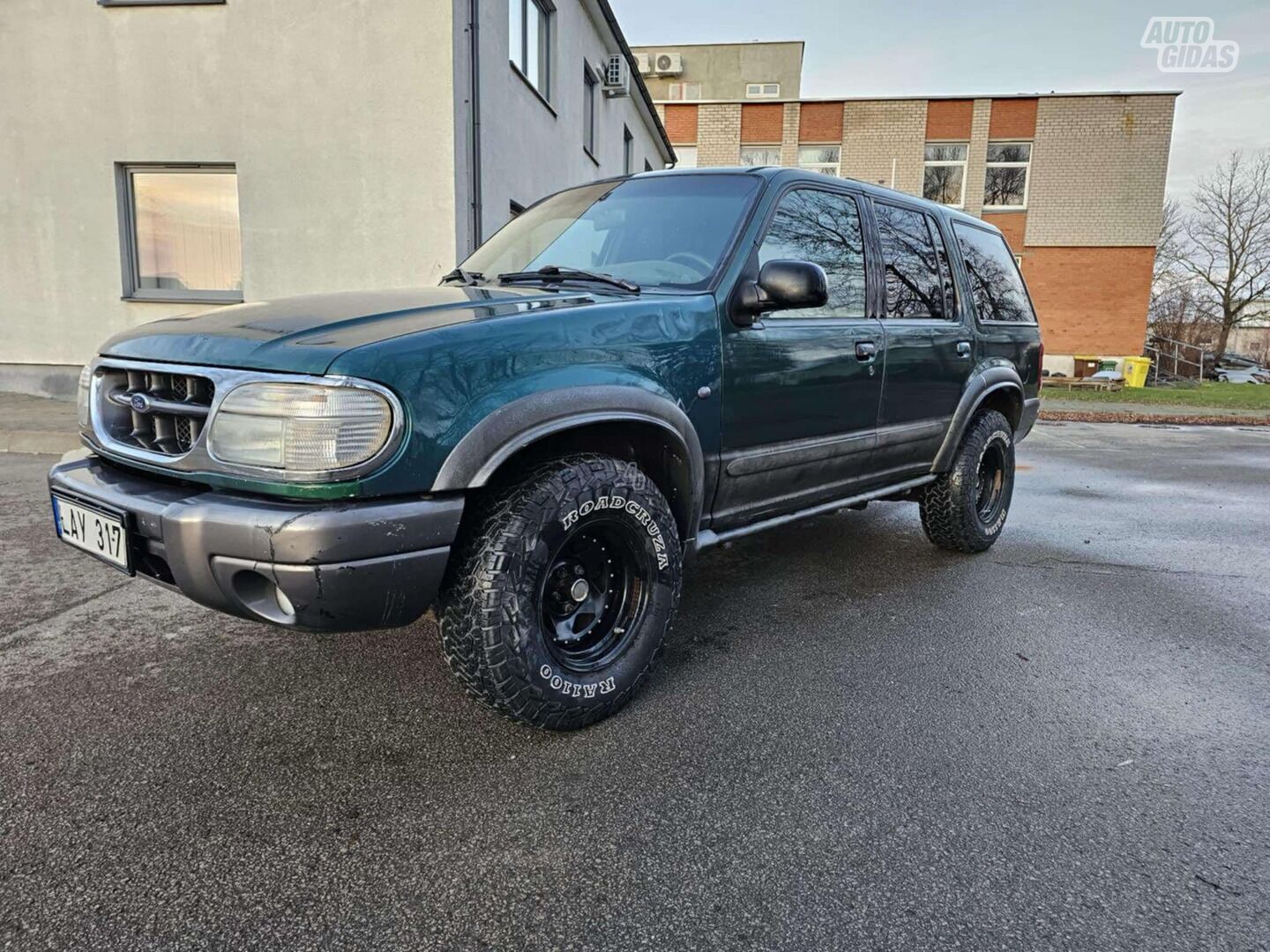 Ford Explorer 2002 г Внедорожник / Кроссовер