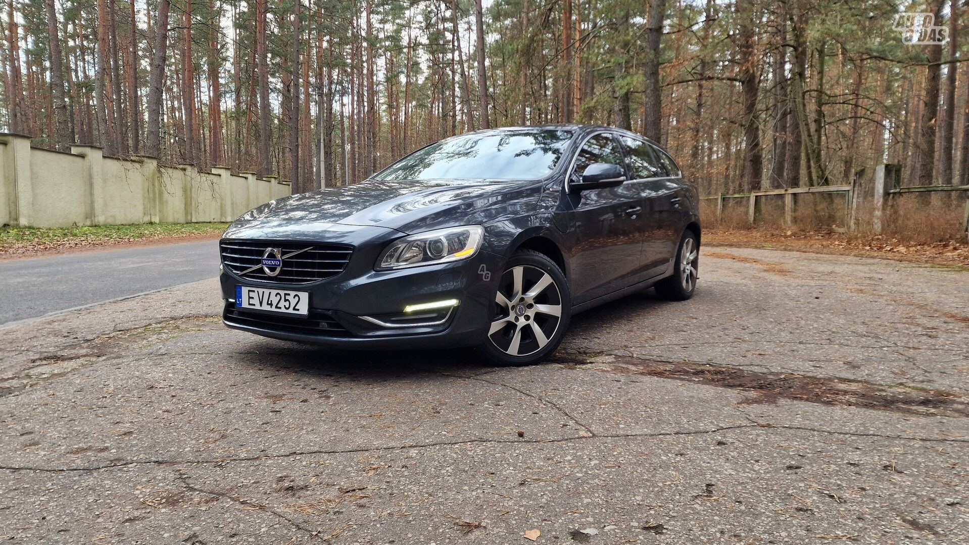 Volvo V60 2013 m Universalas