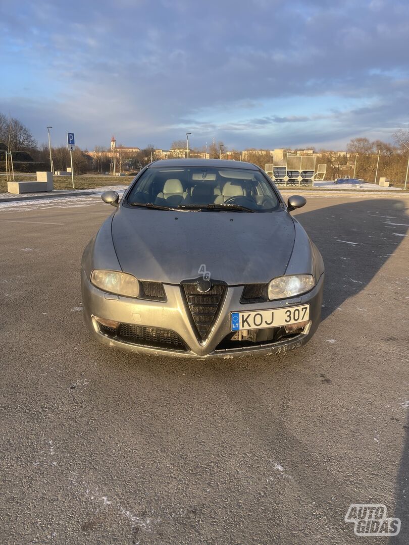 Alfa Romeo GT 2004 m Coupe