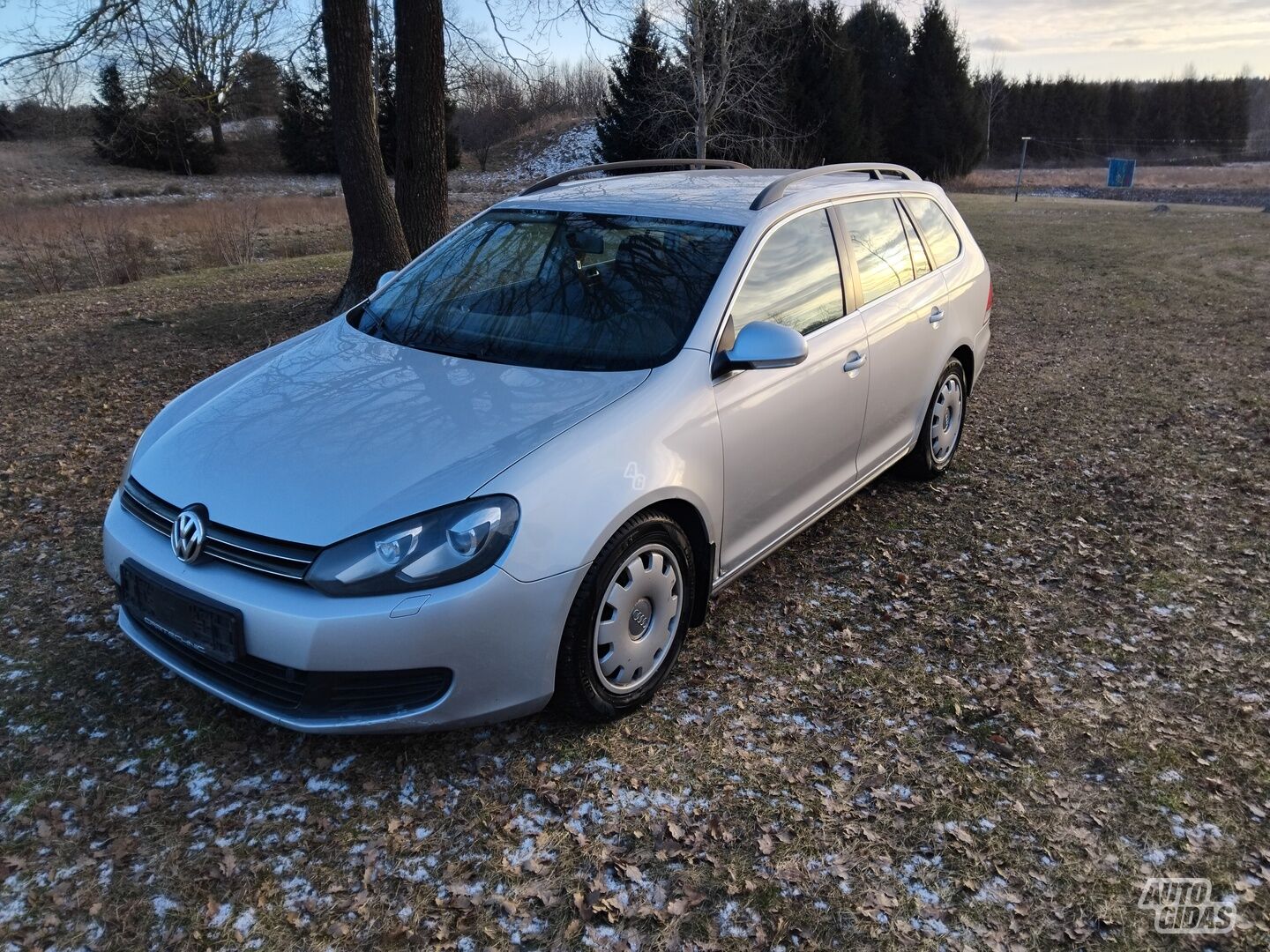 Volkswagen Golf 2010 г Универсал