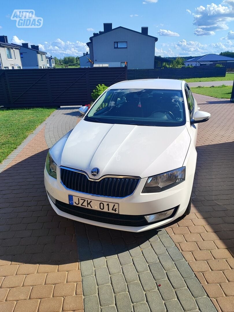 Skoda Octavia 2014 y Hatchback