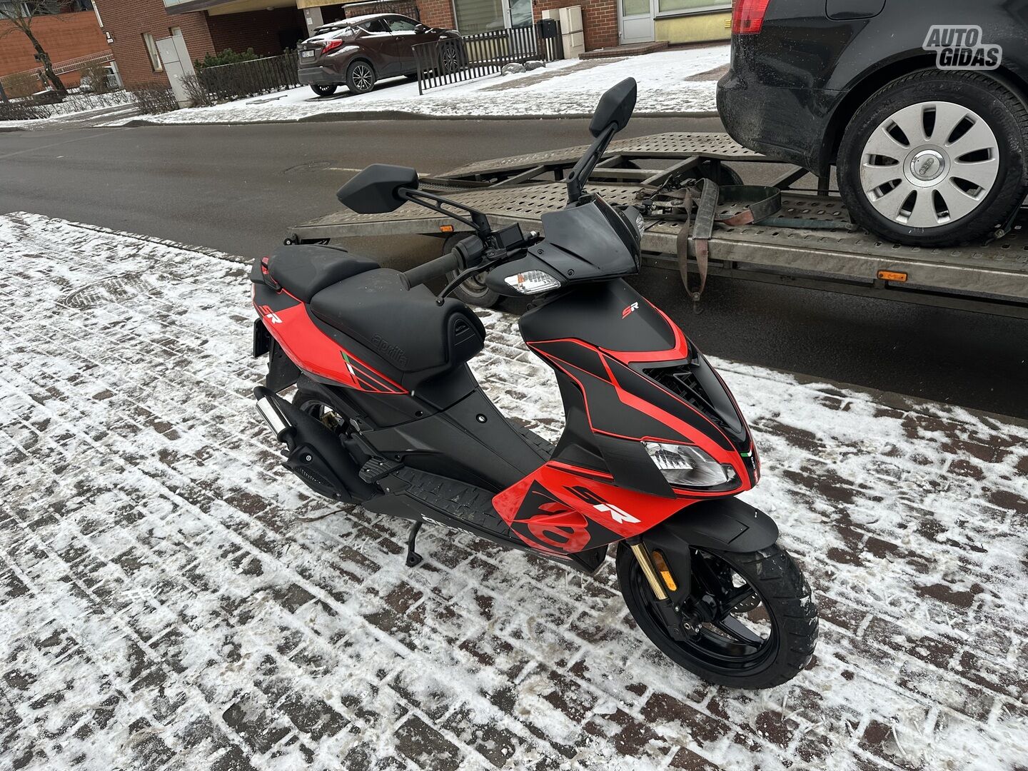 Aprilia SR 2017 y Scooter / moped