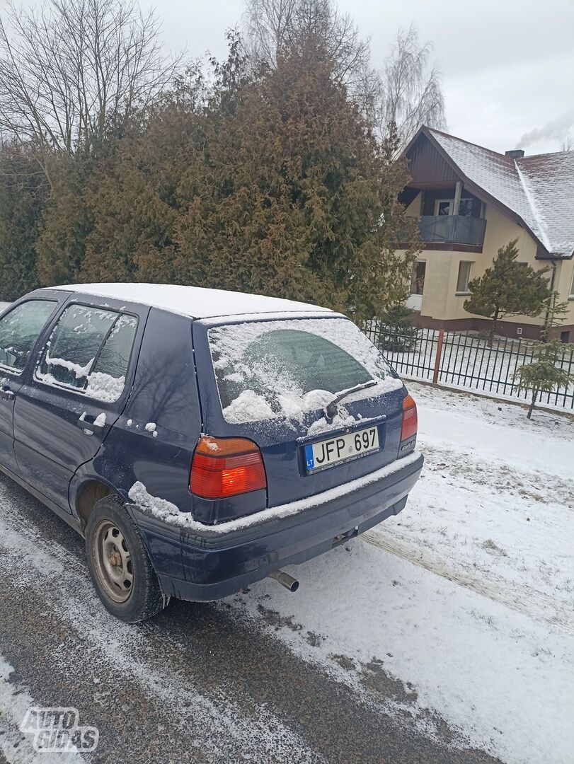 Volkswagen Golf 1993 г Седан