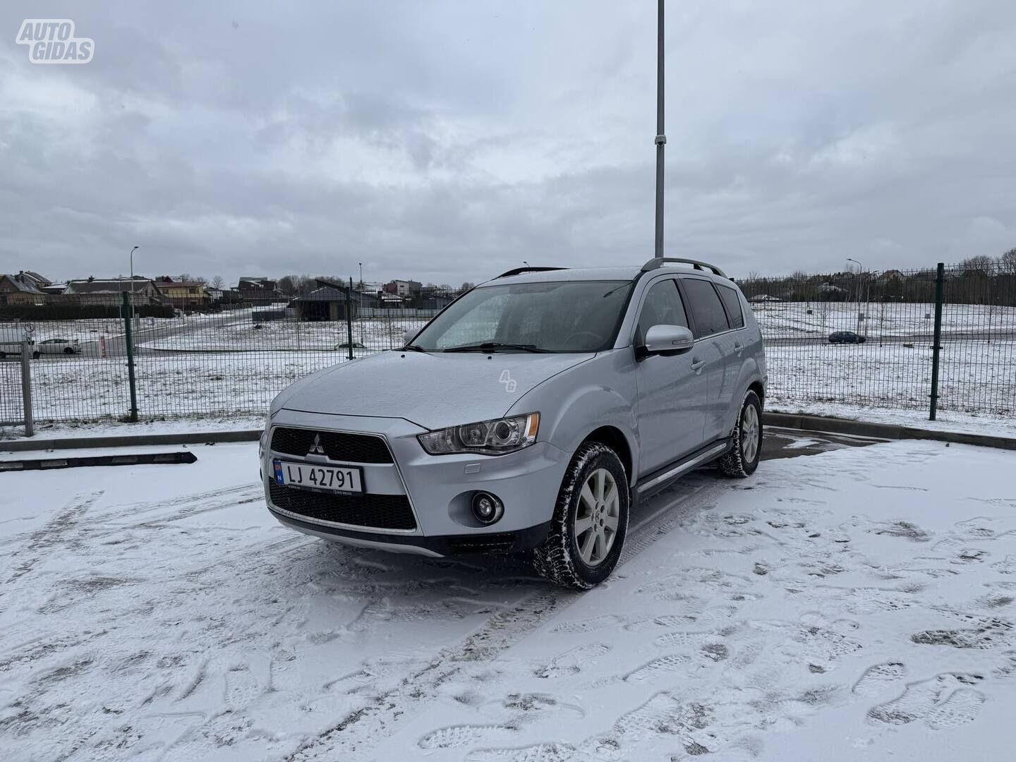 Mitsubishi Outlander 2011 г Внедорожник / Кроссовер