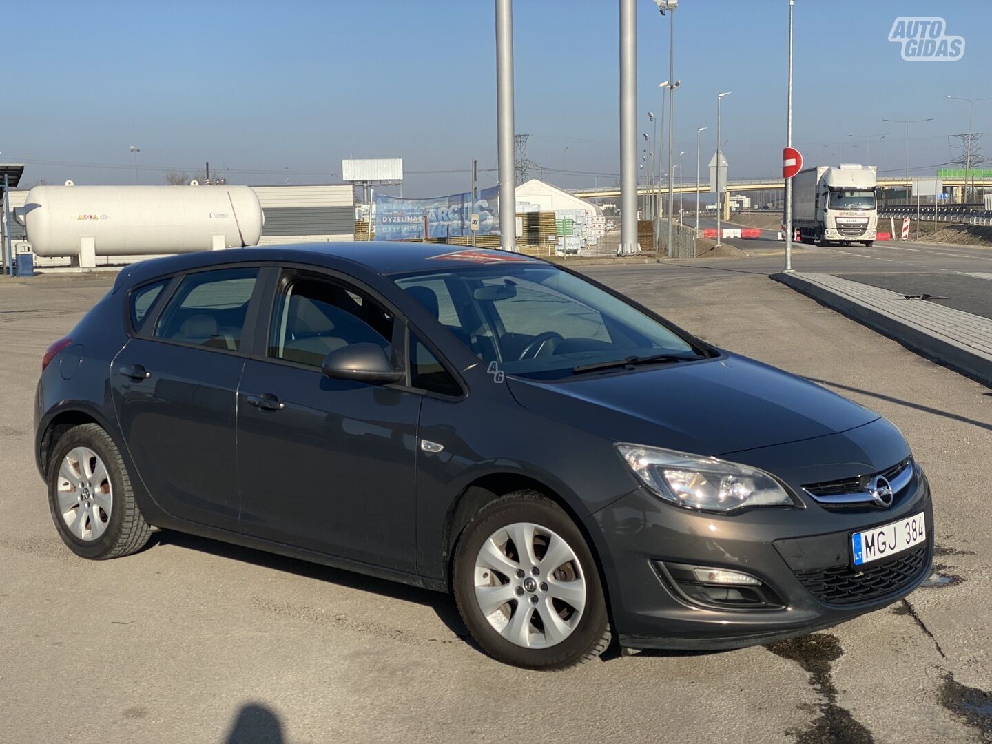 Opel Astra 2013 г Хэтчбек