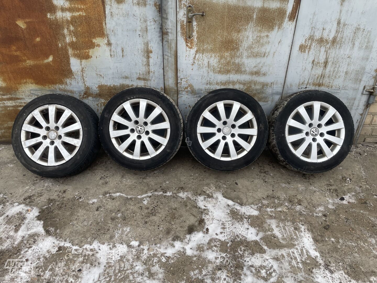 Passat light alloy R16 rims