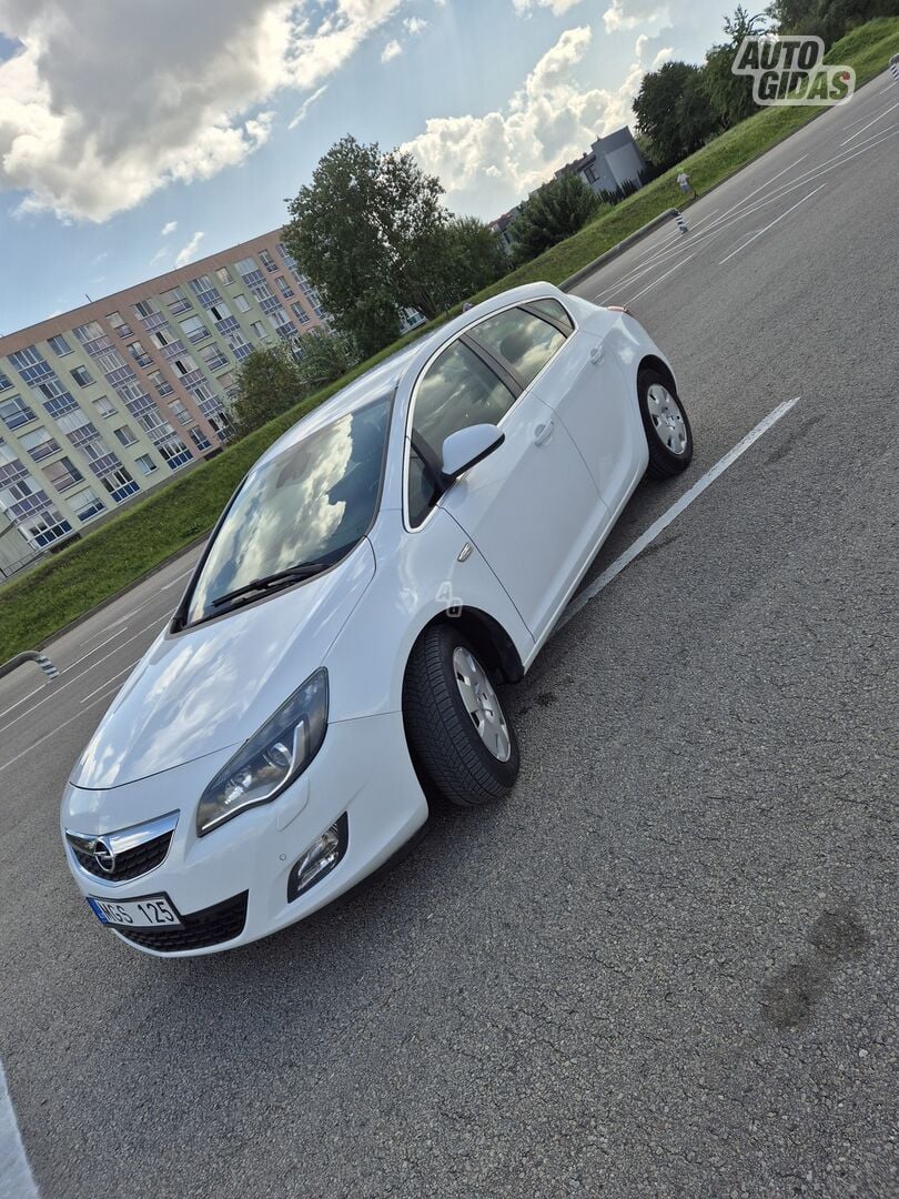 Opel Astra CDTI 2010 y