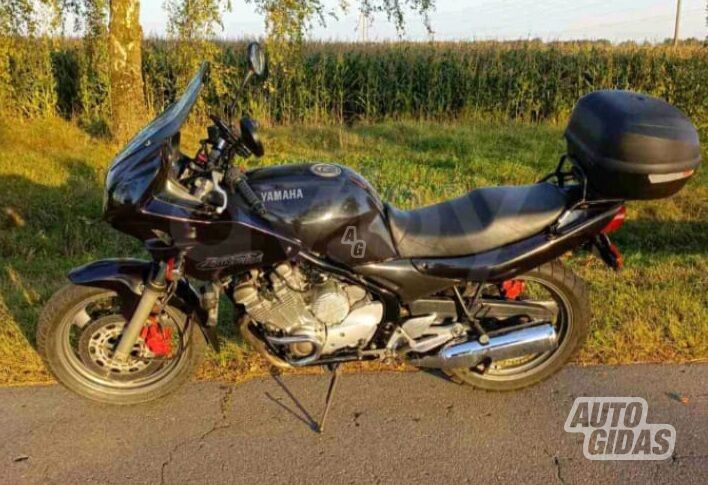 Yamaha XJ 1998 m Klasikinis / Streetbike motociklas