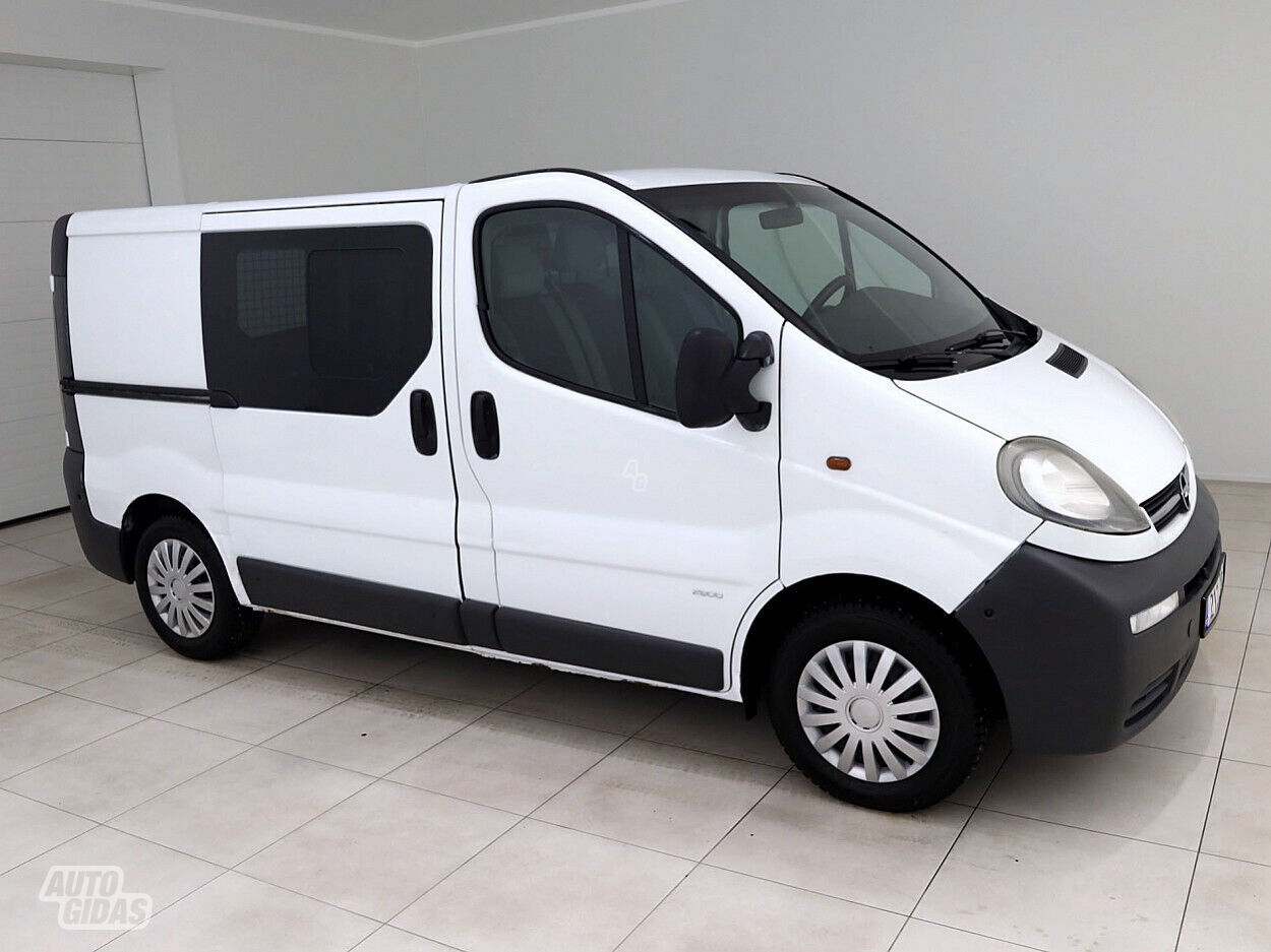 Opel Vivaro 2003 г Грузовой микроавтобус