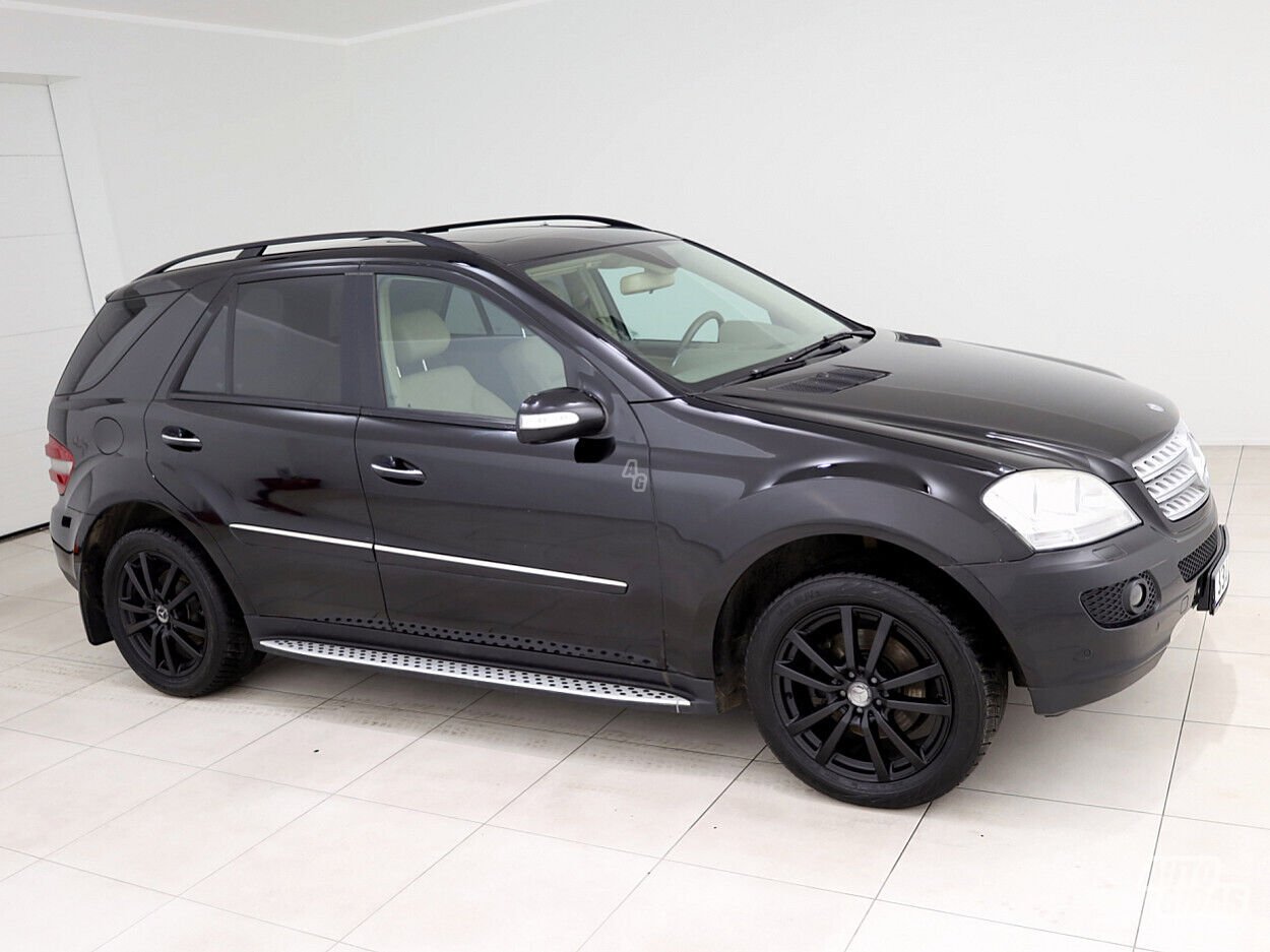 Mercedes-Benz ML 350 2007 г Внедорожник / Кроссовер