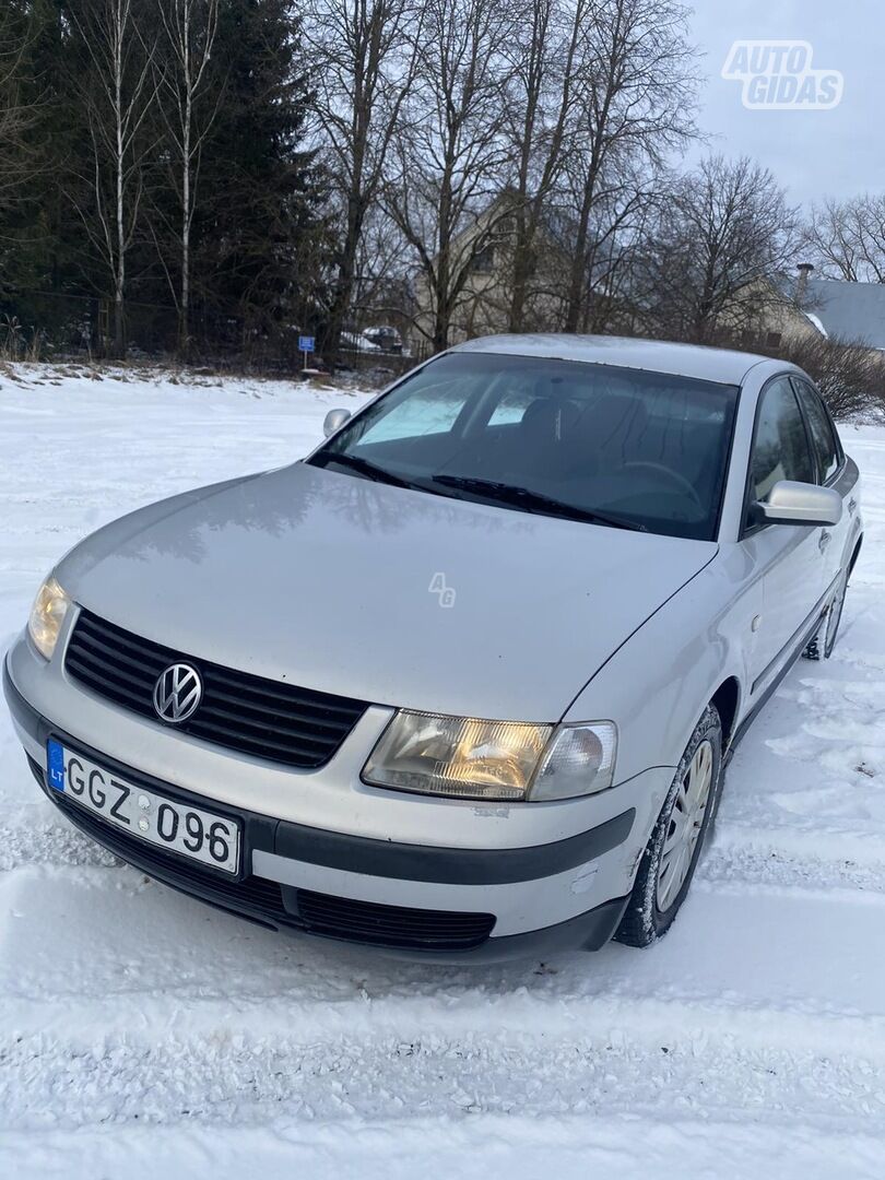 Volkswagen Passat 1998 г Седан