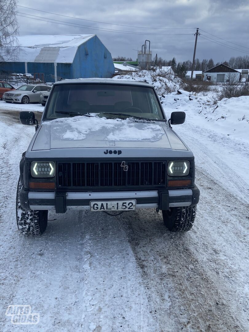 Jeep Cherokee 1990 г Внедорожник / Кроссовер