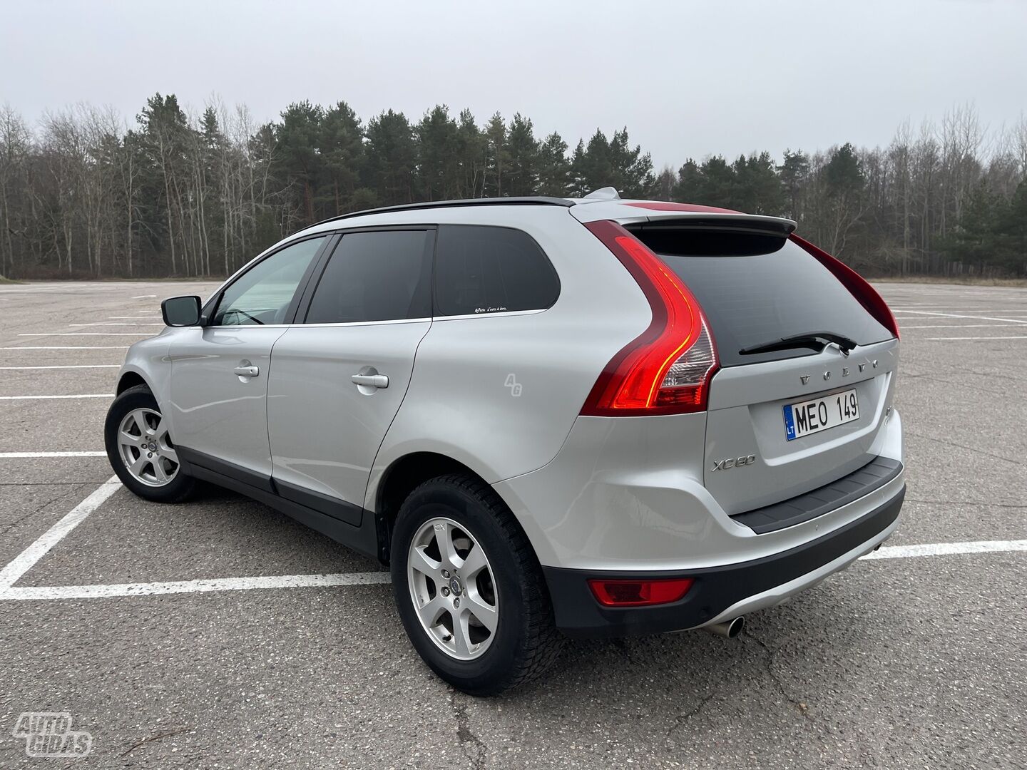 Volvo XC60 2010 y Off-road / Crossover