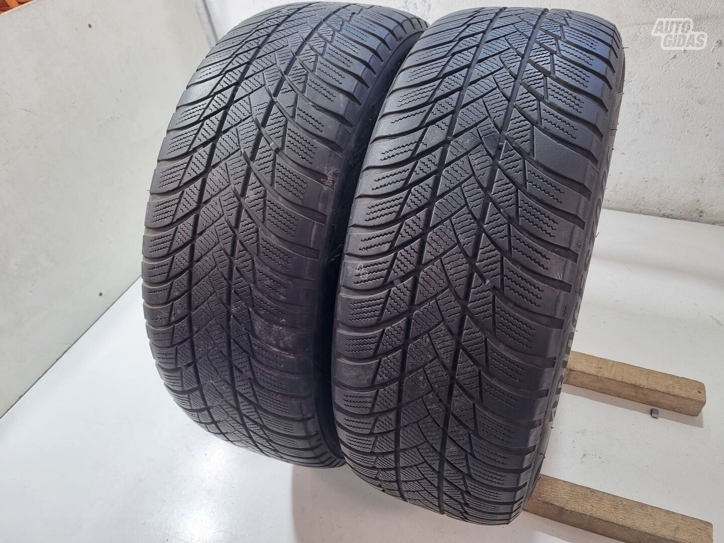 Bridgestone 4mm R18 зимние шины для автомобилей