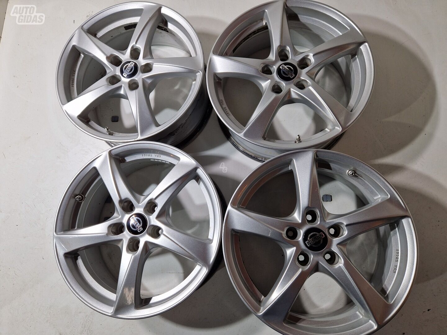 Nissan Qashqai, Juke Qashqai light alloy R17 rims