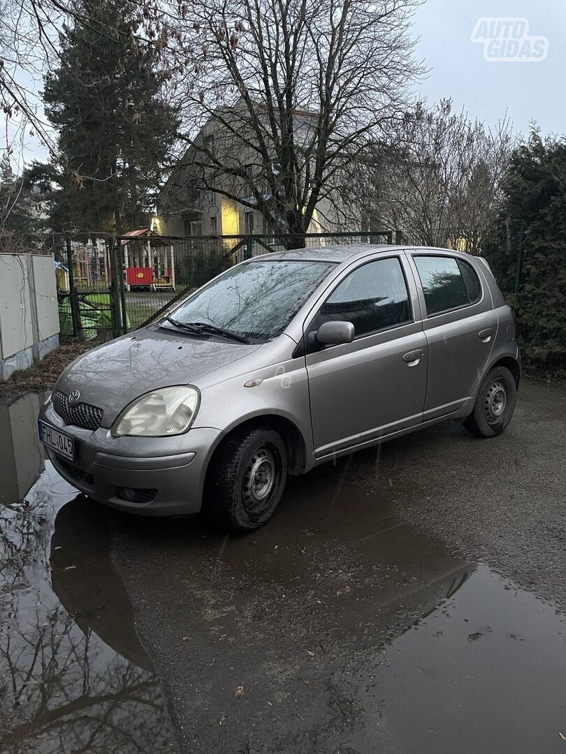 Toyota Yaris 2005 y Hatchback