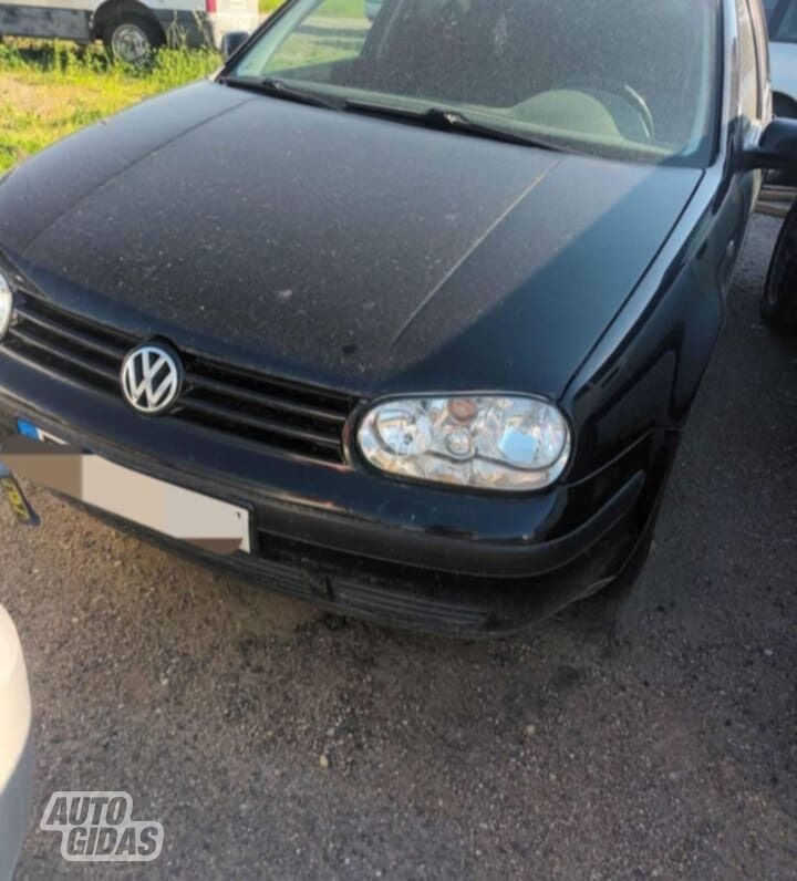 Volkswagen Golf 2000 г запчясти