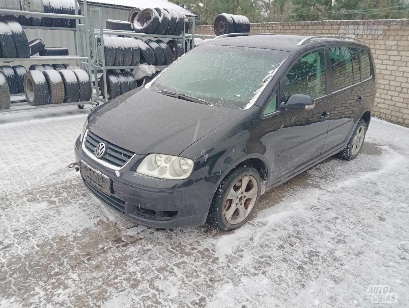 Volkswagen Touran 2004 m dalys