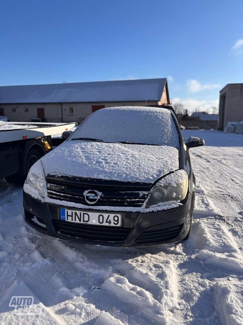 Opel Astra 2006 m dalys