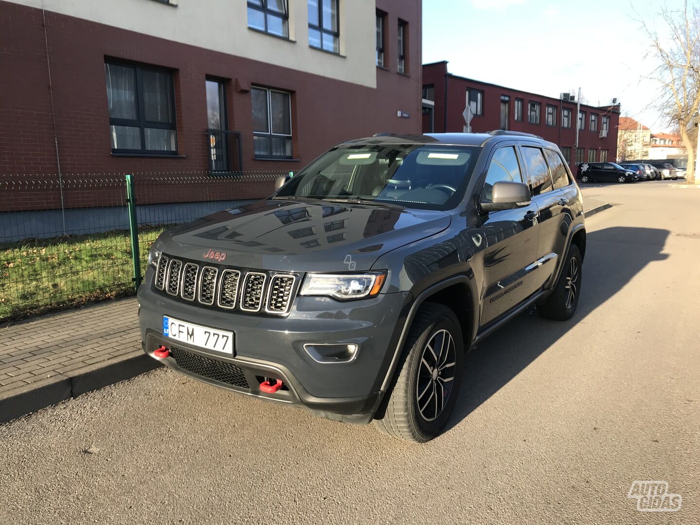 Jeep Grand Cherokee 2018 г Внедорожник / Кроссовер