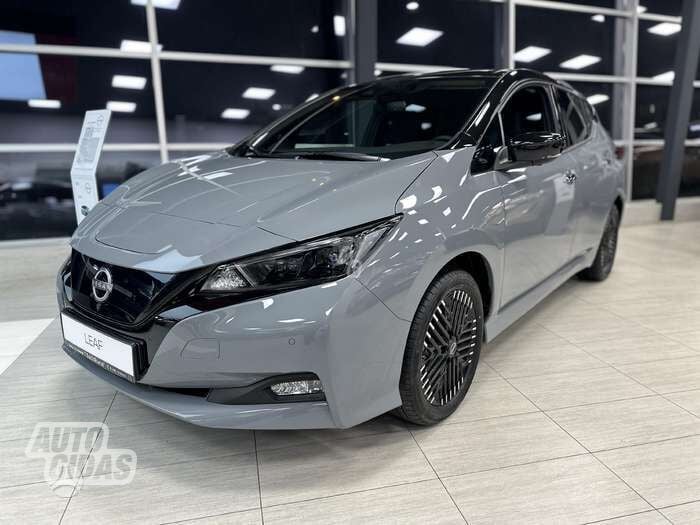 Nissan Leaf 2023 г Хэтчбек