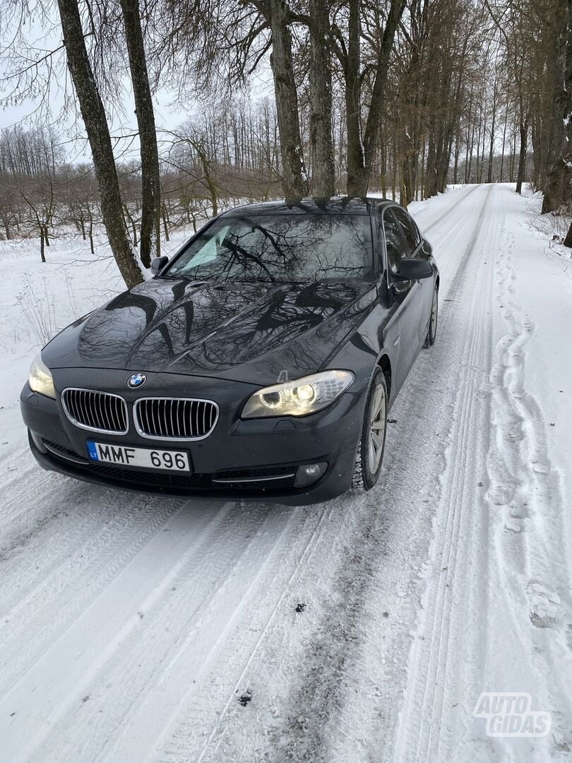 Bmw 525 2011 г Седан