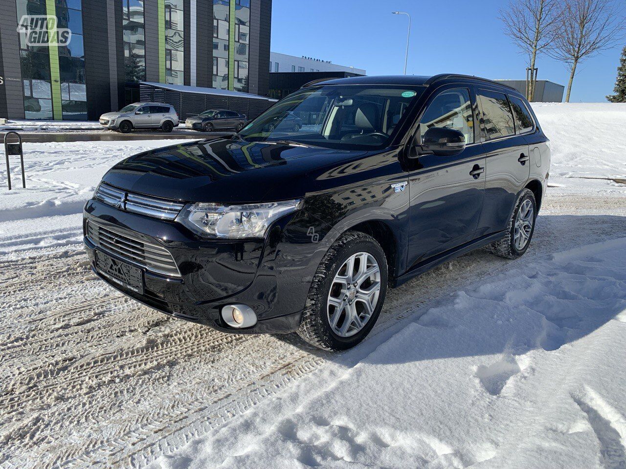 Mitsubishi Outlander 2013 y Off-road / Crossover