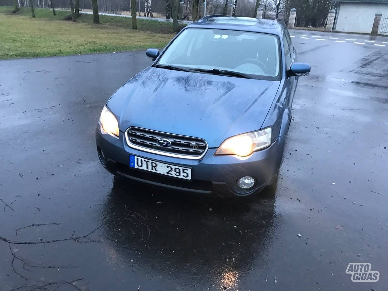 Subaru OUTBACK 2004 г Внедорожник / Кроссовер