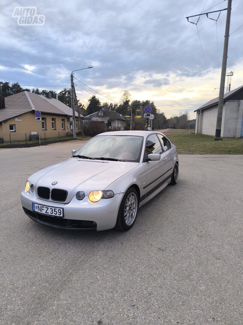 Bmw 330 2002 m Hečbekas