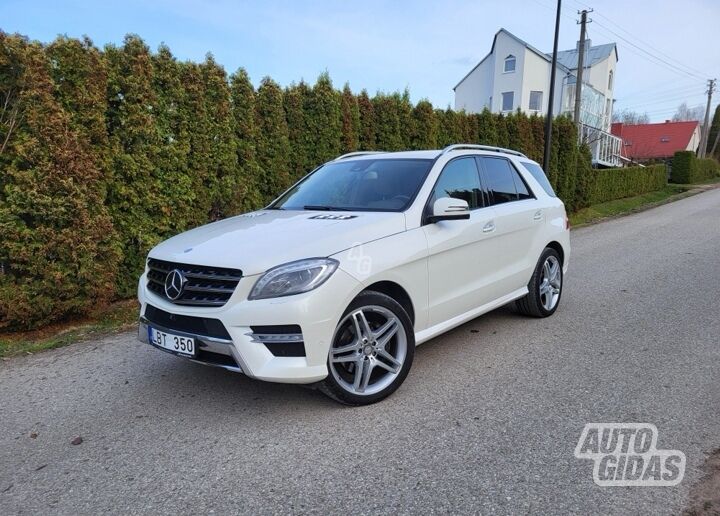 Mercedes-Benz ML 350 2014 y Off-road / Crossover