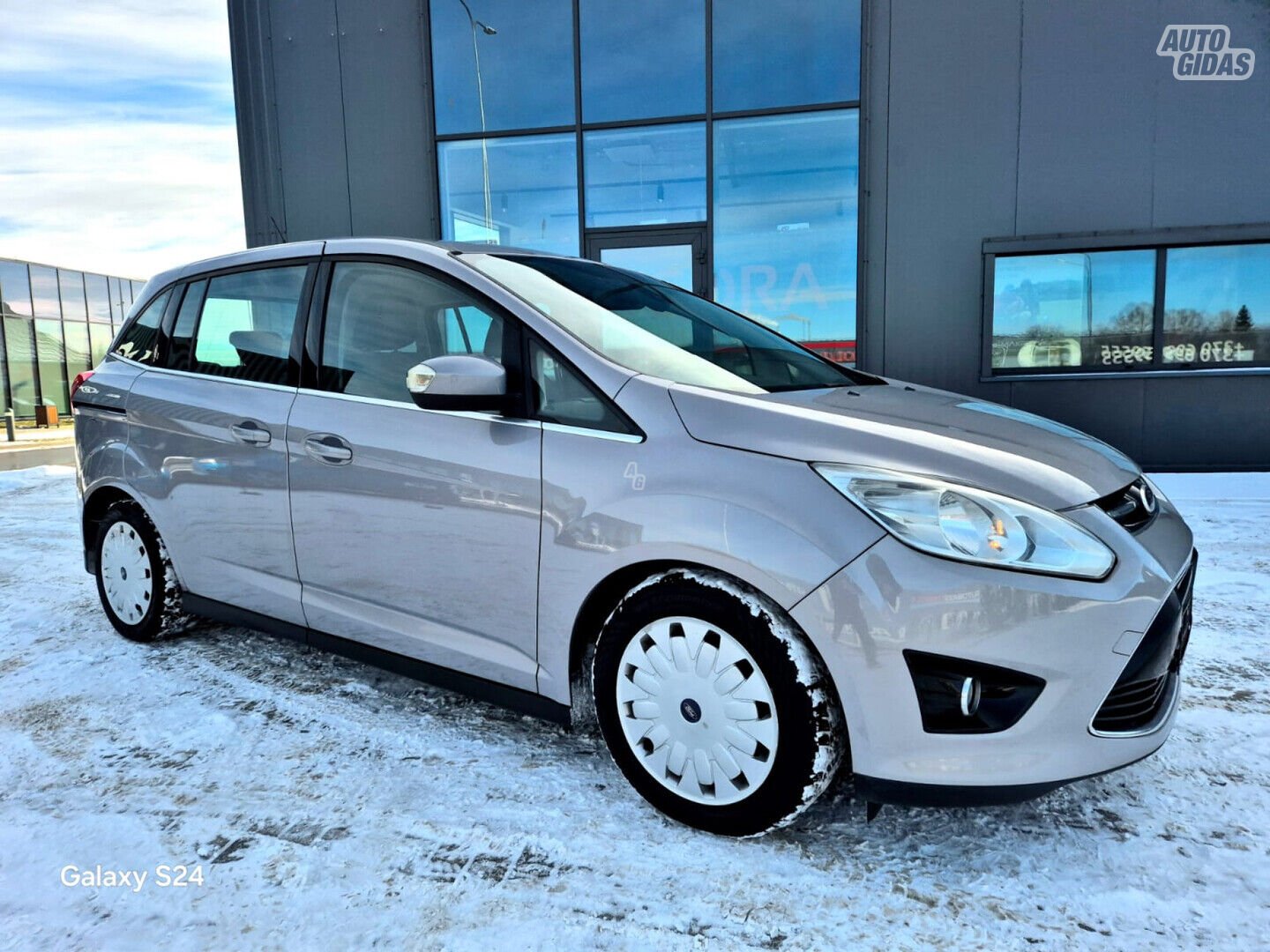 Ford Grand C-MAX 2011 y Van