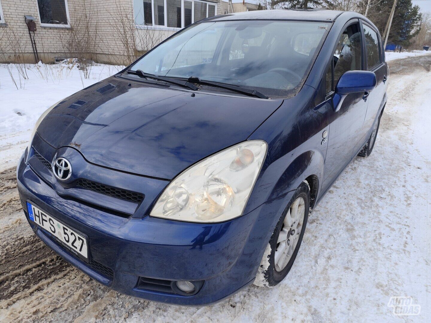 Toyota Corolla Verso 2005 г Минивэн