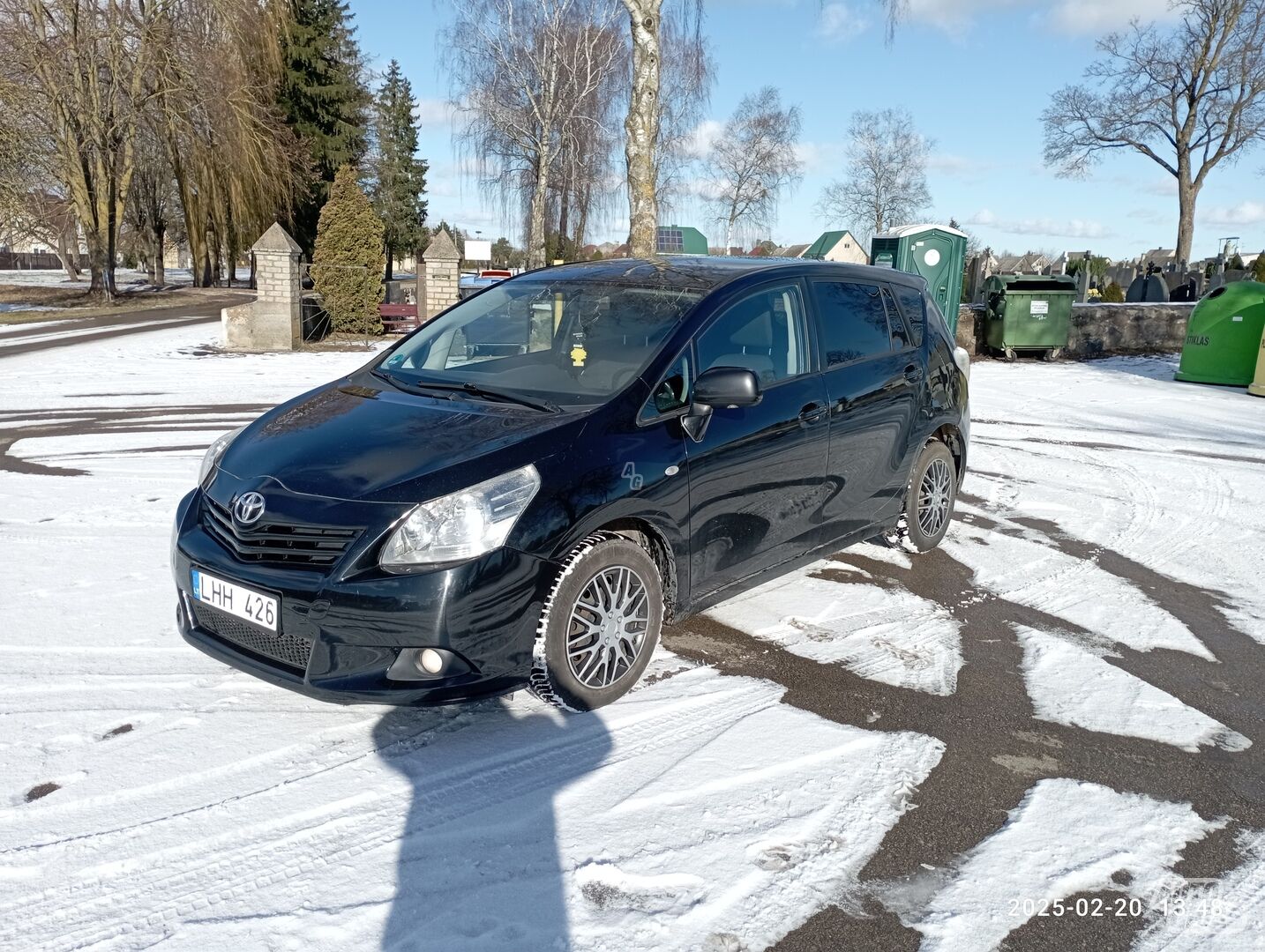 Toyota Corolla Verso 2010 г Седан