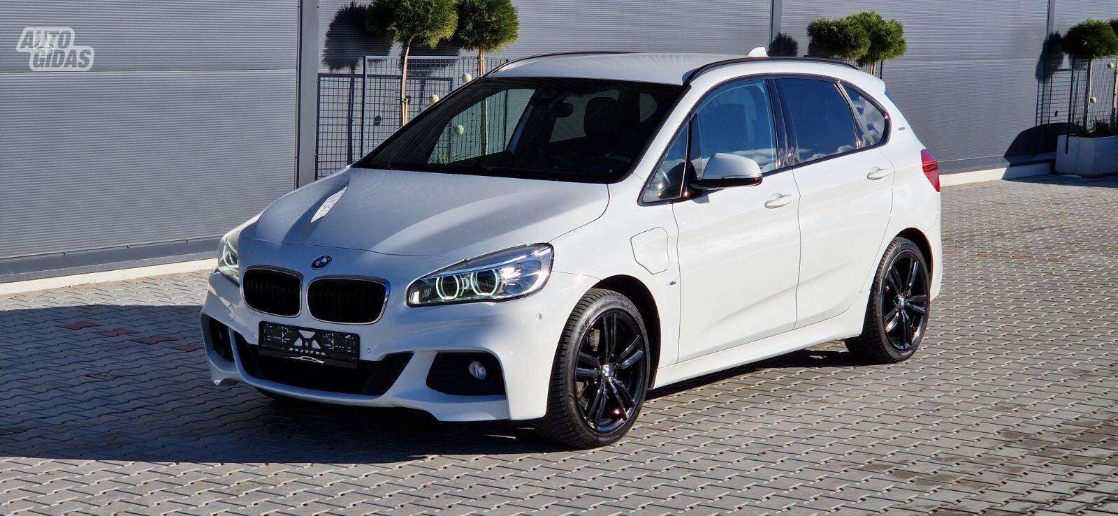 Bmw 225 Active Tourer 2016 г Хэтчбек