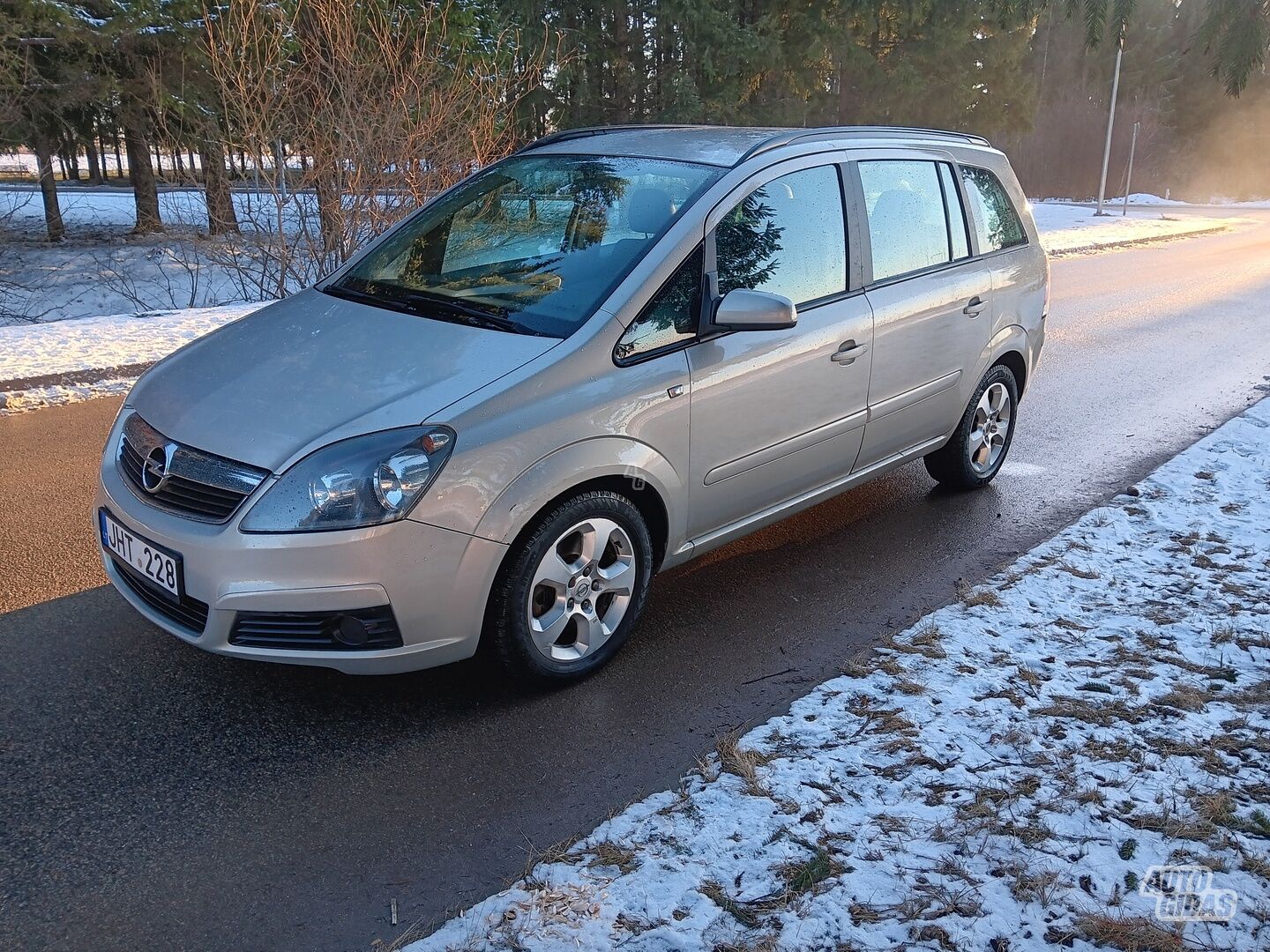 Opel Zafira 2005 г Минивэн