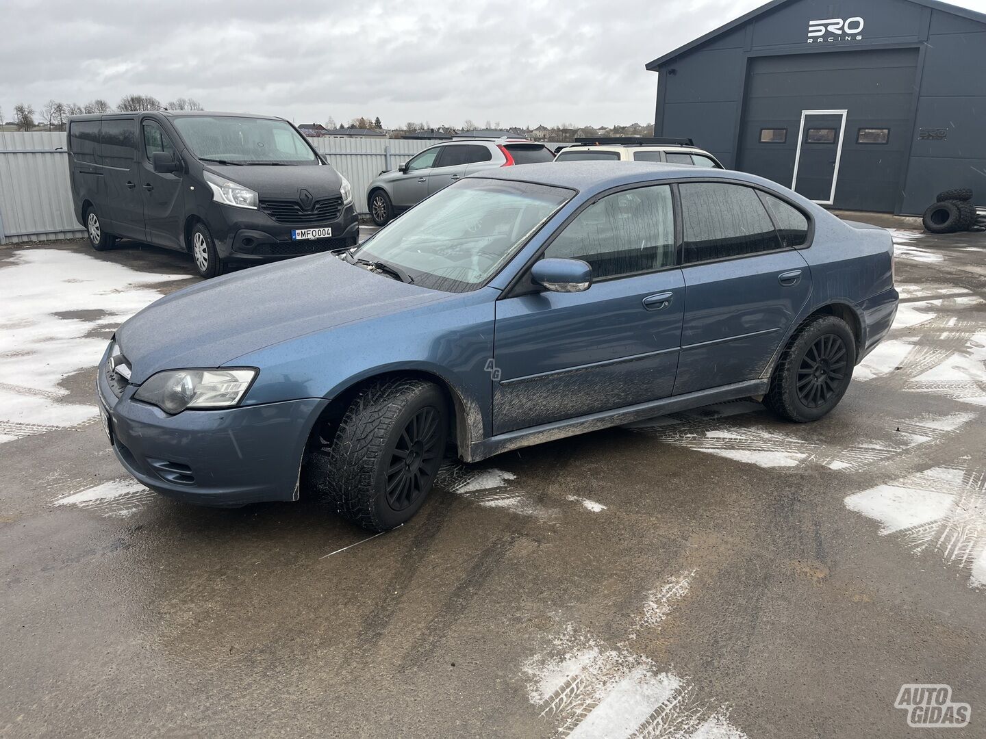 Subaru Legacy 2004 m Sedanas