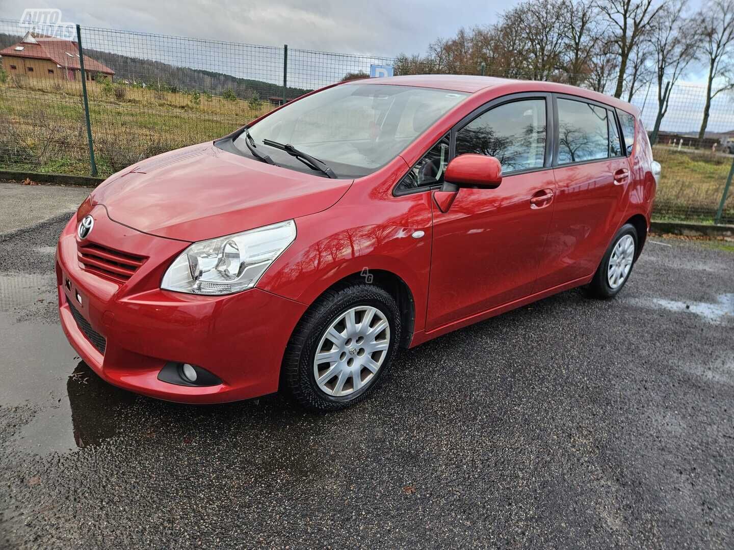 Toyota Verso 2010 y Van