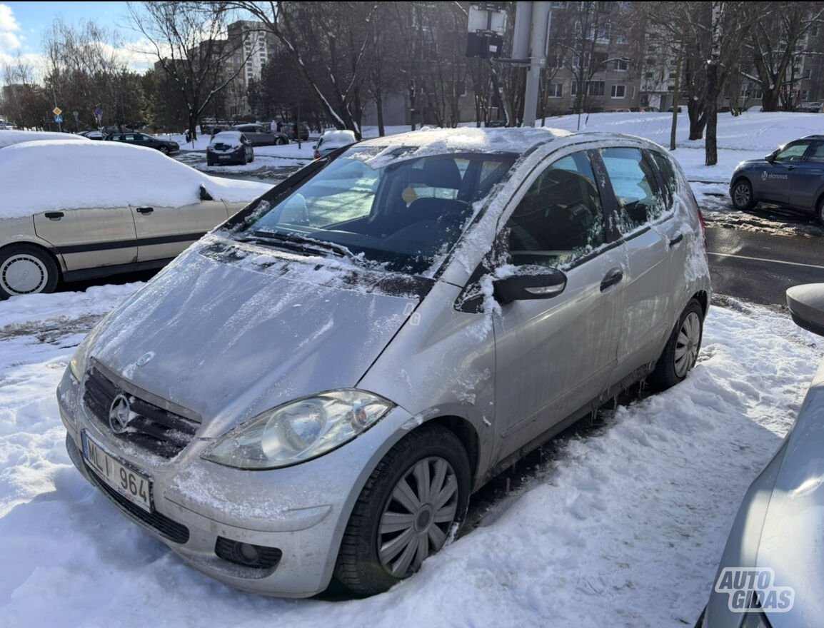 Mercedes-Benz A 180 2004 г Хэтчбек