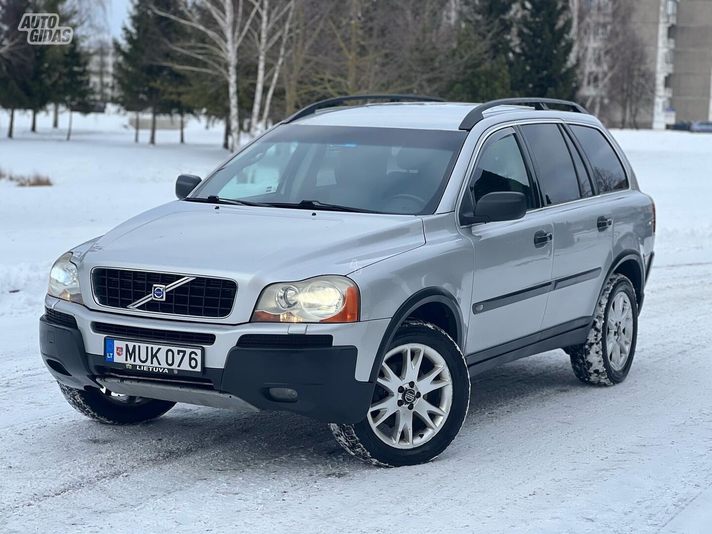 Volvo XC90 2003 y Off-road / Crossover