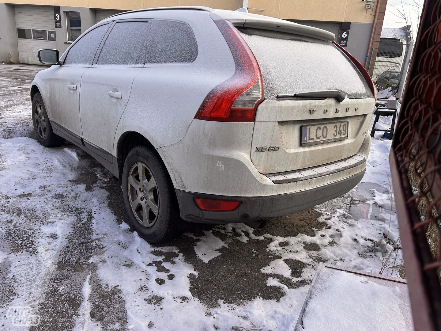 Volvo XC60 2009 y Off-road / Crossover