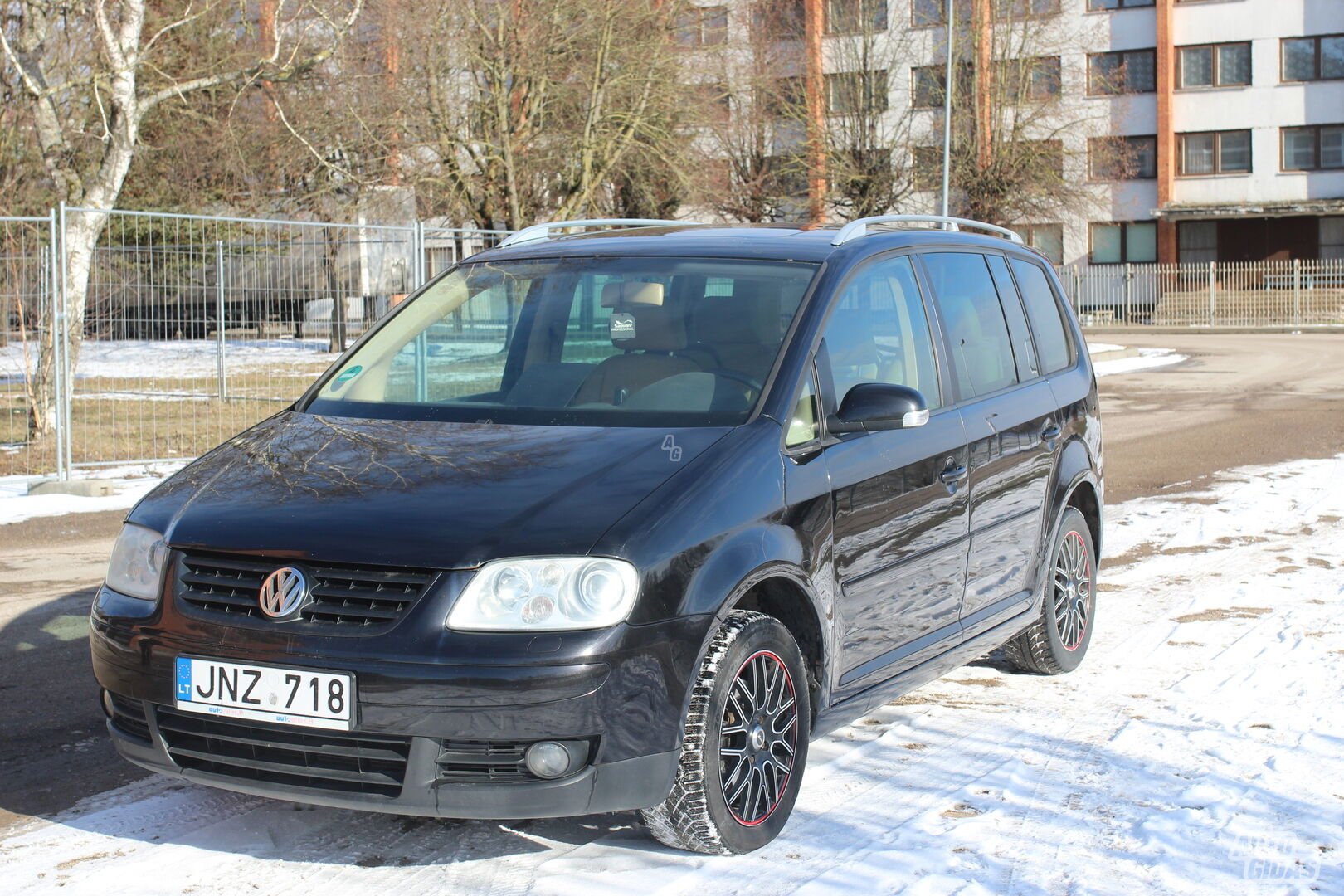 Volkswagen Touran 2004 m Vienatūris