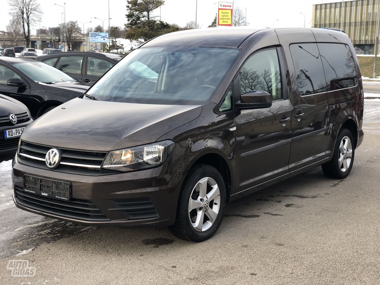 Volkswagen Caddy Maxi 2016 y Van